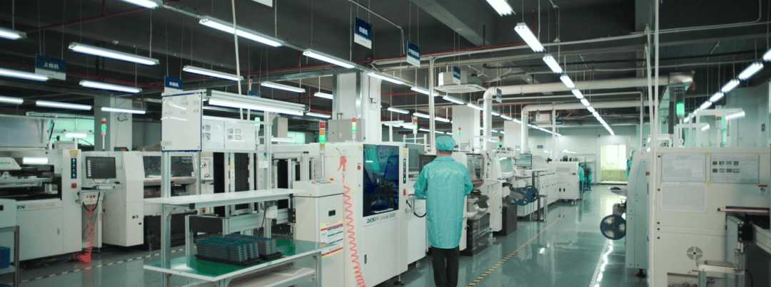 小伙卖数据线亿电子pg莆田(图9)